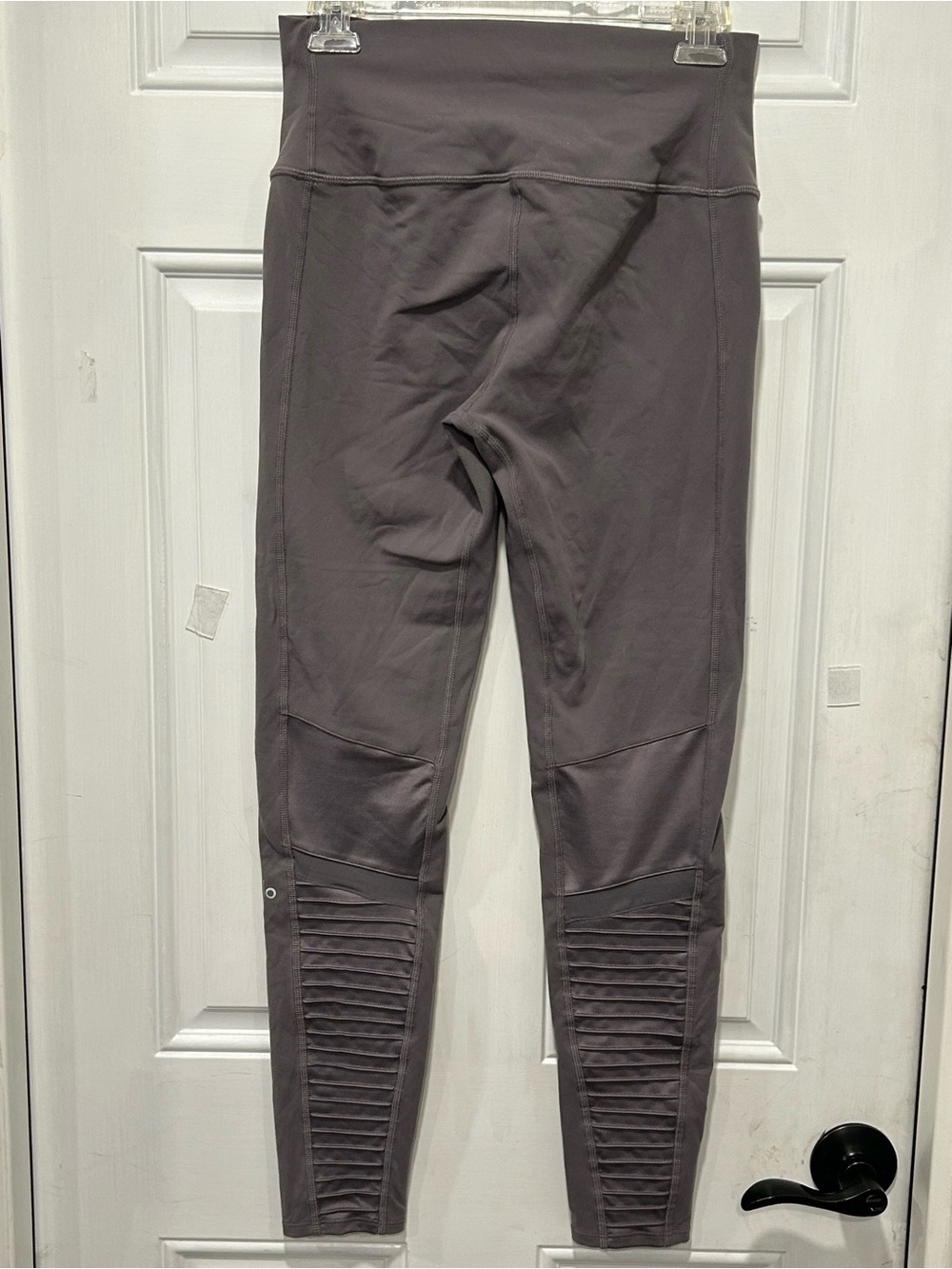 ALO Yoga Moto Leggings Grey Ribbed High Waisted Stretch Athleisure Gym Large - Picture 4 of 9